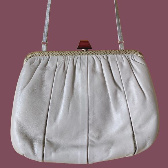 Vintage Jay herbert Grey Leather Pleated Purse with Bakelite Closure - Picture 2 of 6